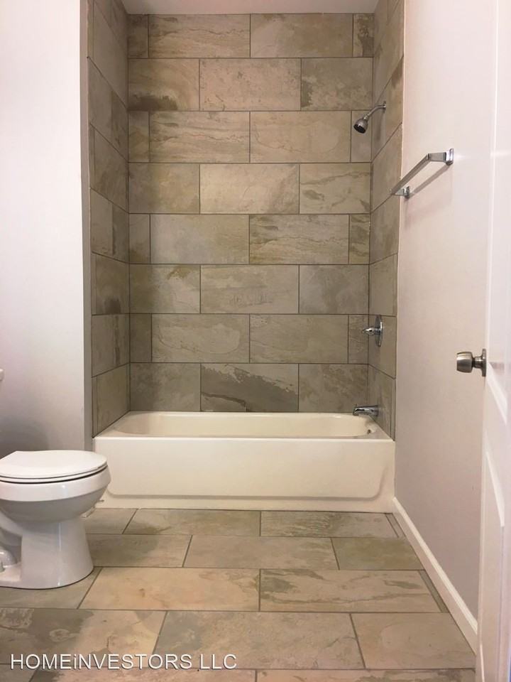 736 Condit St - Photo 3 of 12