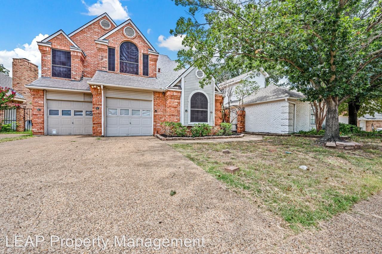 1420 Carver Ln - Photo 2 of 20
