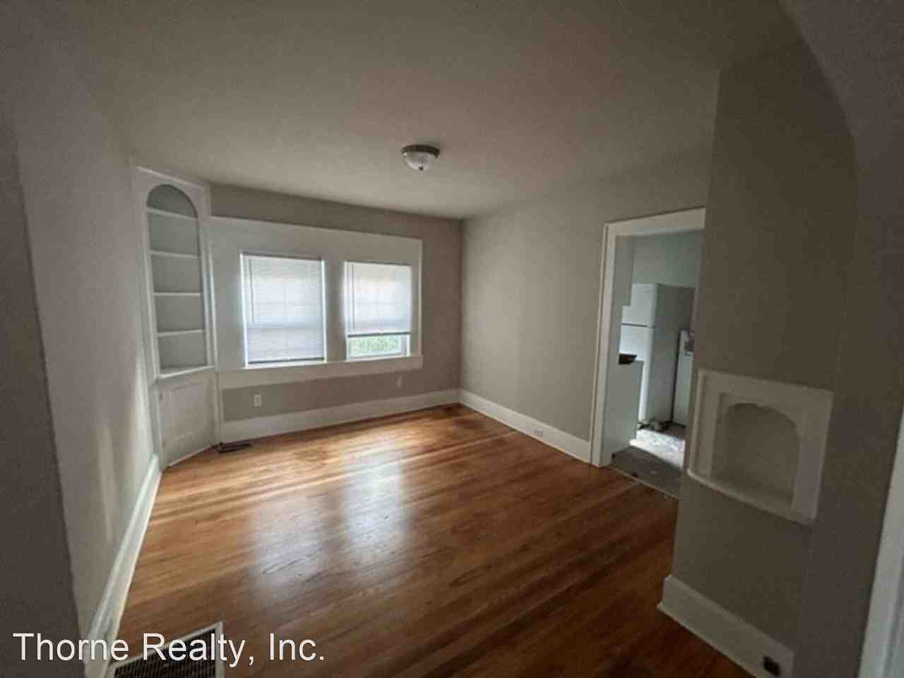 400-402 Saint Patrick Street - Photo 3 of 11