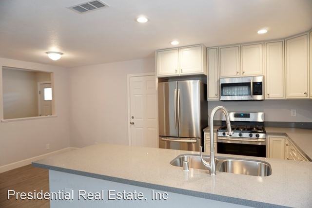 5651 Kimberly St - Photo 3 of 8