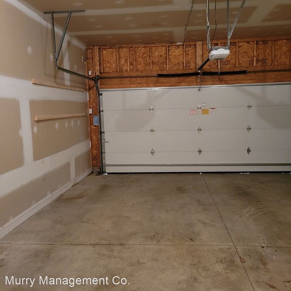 Crestgate Place - Photo 3 of 22