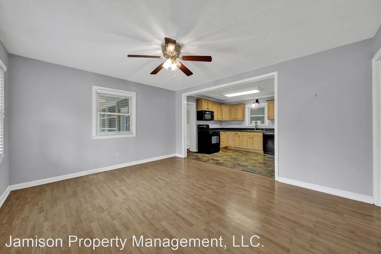 211 Valleydale Dr - Photo 3 of 23