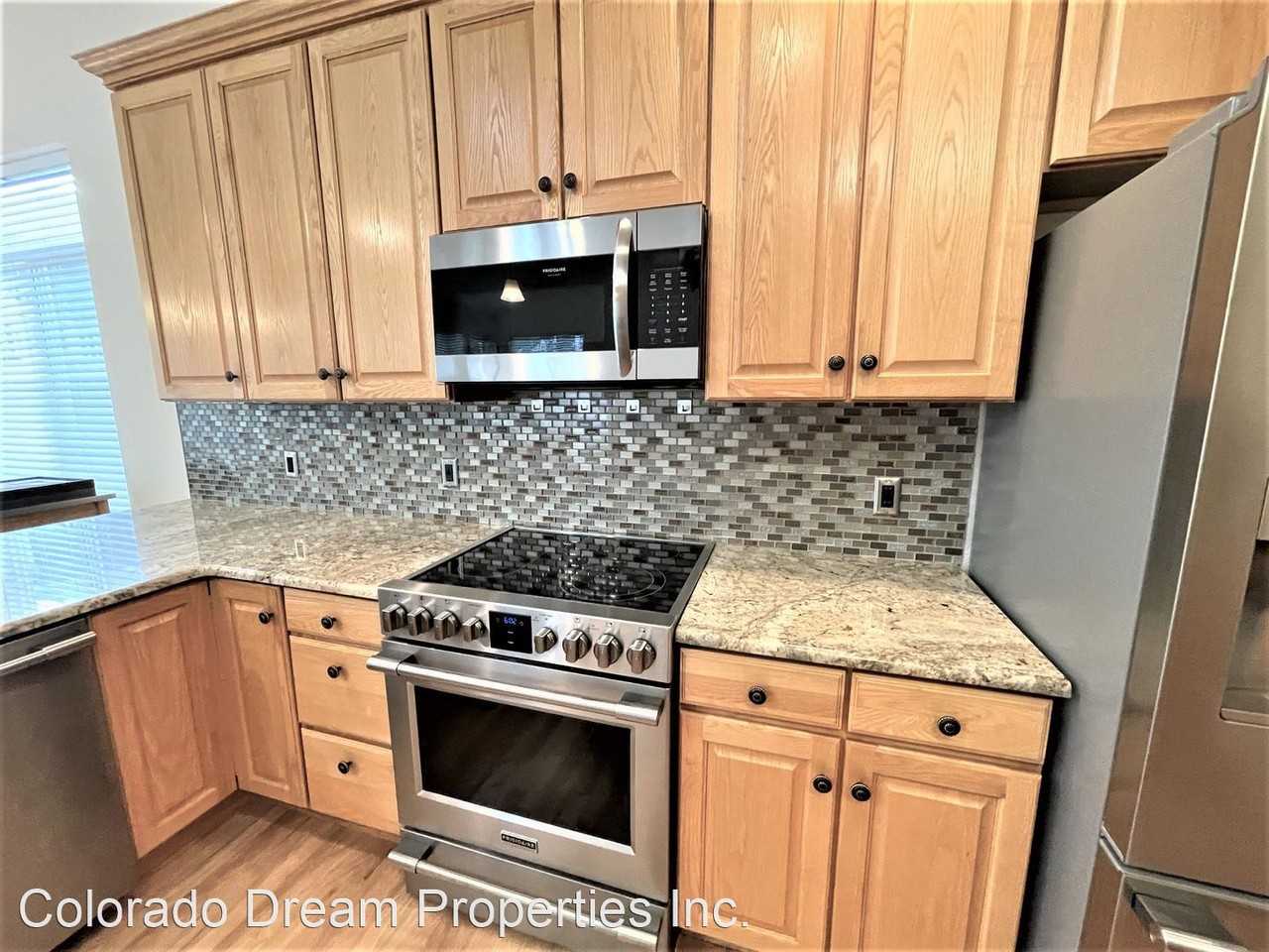 588 Stafford Cir - Photo 2 of 36