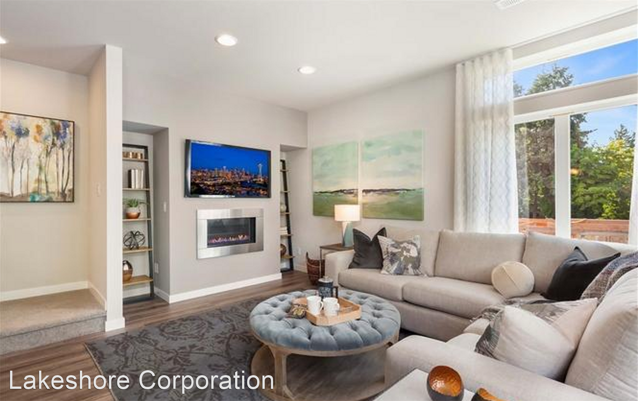 1542 139th Ln Ne - Photo 2 of 17