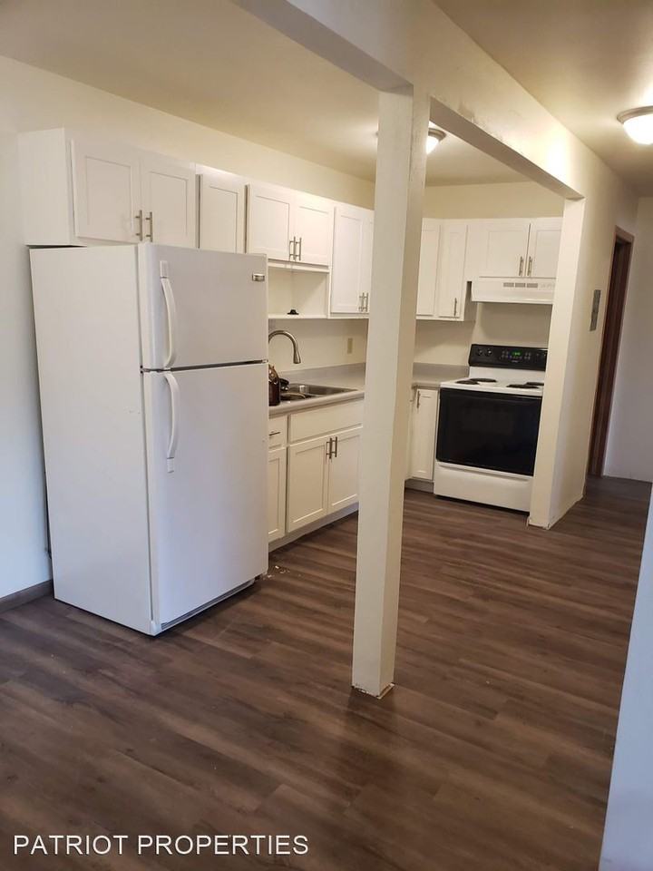 1005 Gilbert Rd - Photo 2 of 9