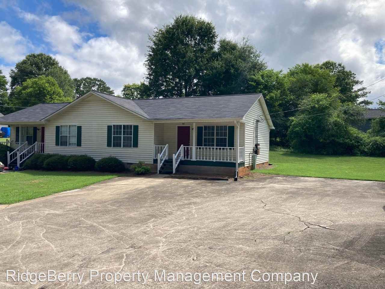 94/96 Rayburn Dr - Photo 2 of 13