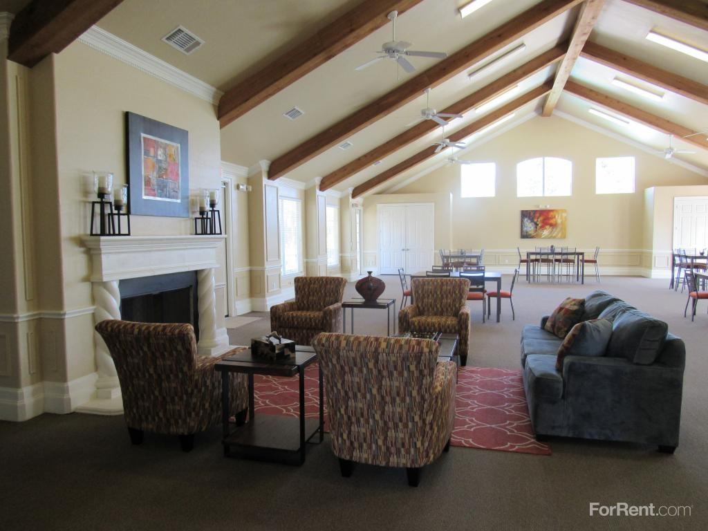 Alemeda Villas - Photo 2 of 10