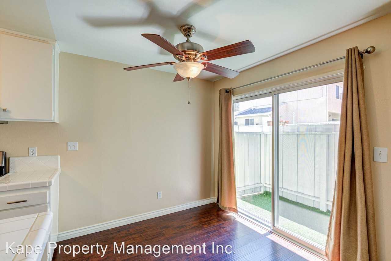 4558 Willis Avenue - Photo 3 of 35