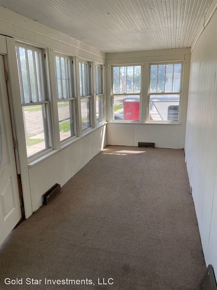 857 Cherry Street - Photo 3 of 25