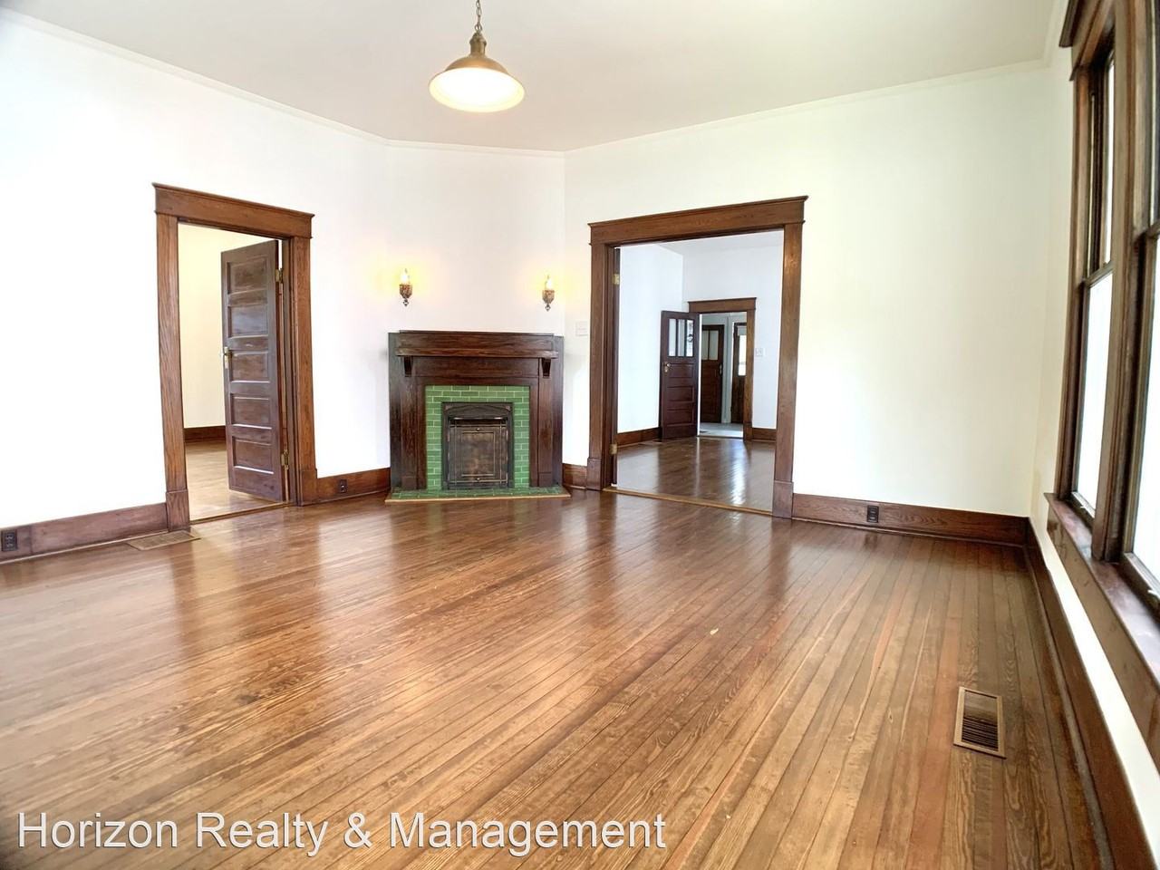 235 Georgia Ave - Photo 3 of 23