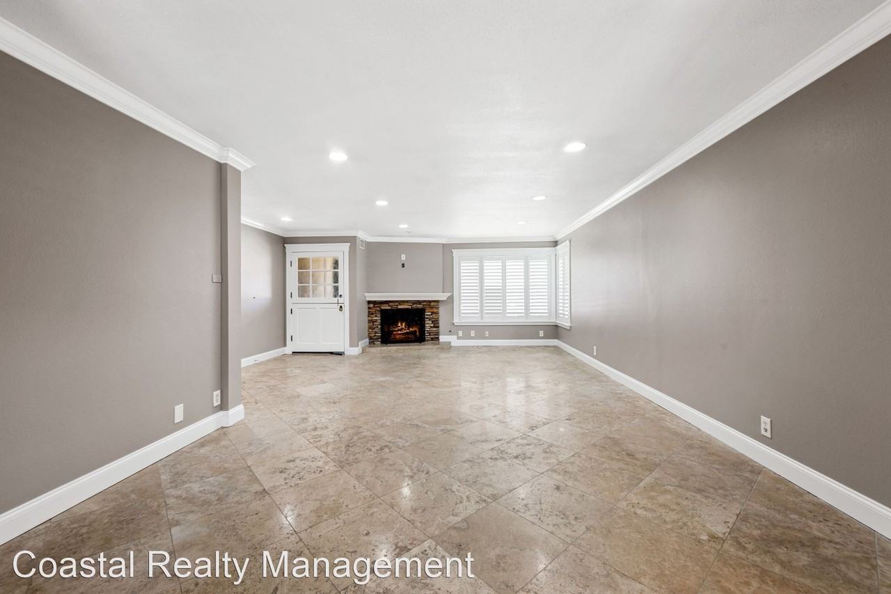 21421 Pinetree Ln - Photo 3 of 22