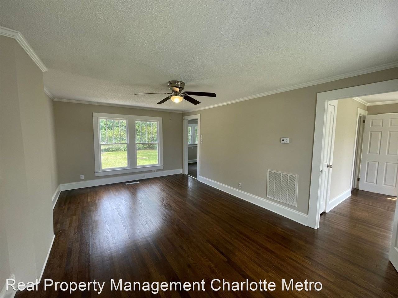 409 E 17th Street - 409 E 17th Street - Photo 2 of 7