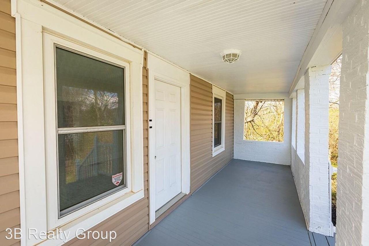 1355 Stanley Rd - Photo 2 of 24