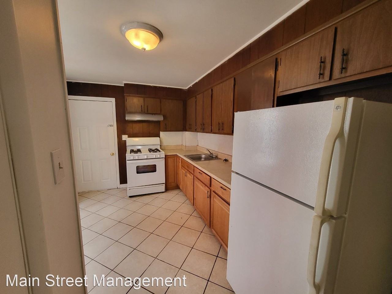 1407 Brick Row - Photo 3 of 11