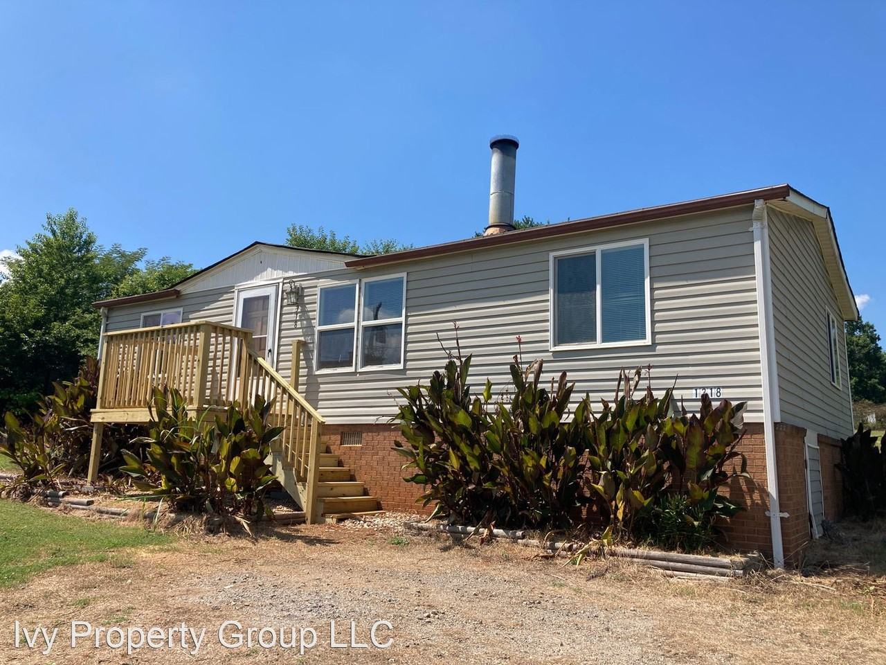 1318 Clarks Creek Cir - Photo 2 of 27
