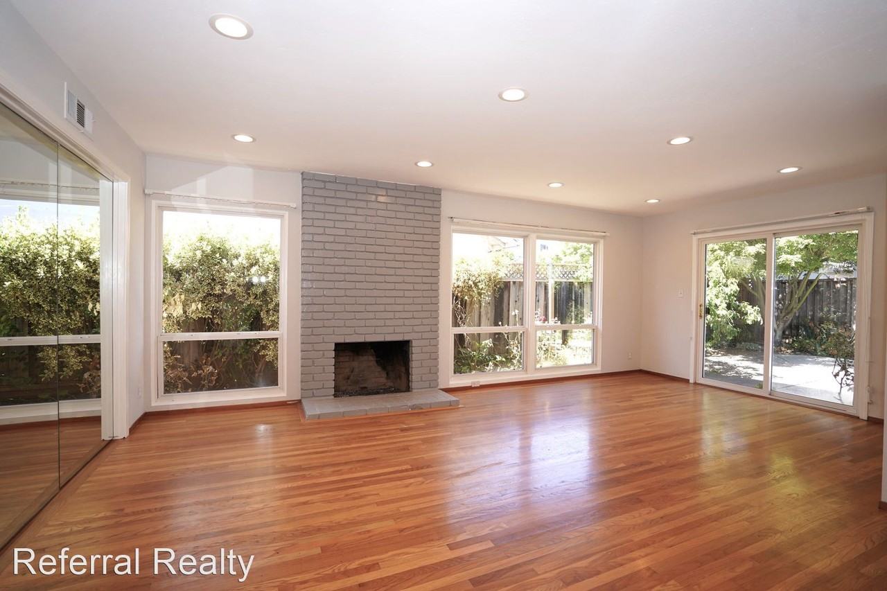 1185 Countess Ct - Photo 3 of 28