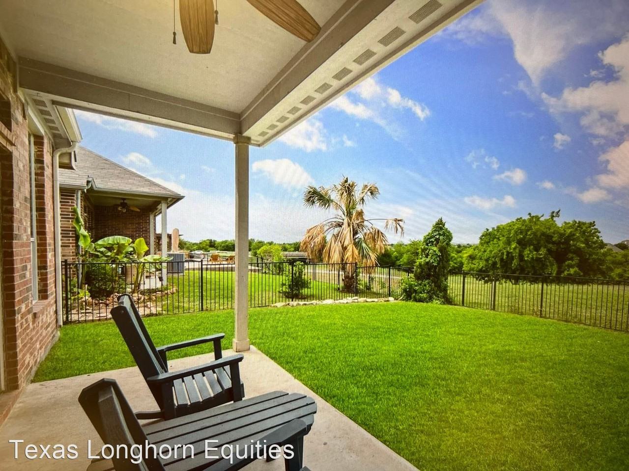 15829 Mirasol Dr - Photo 3 of 18