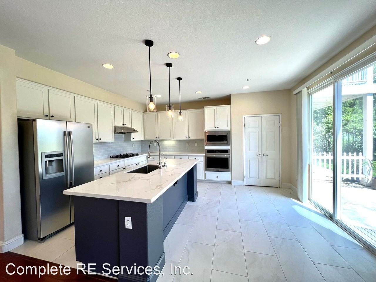 6025 Mira Vista Ln - Photo 3 of 21