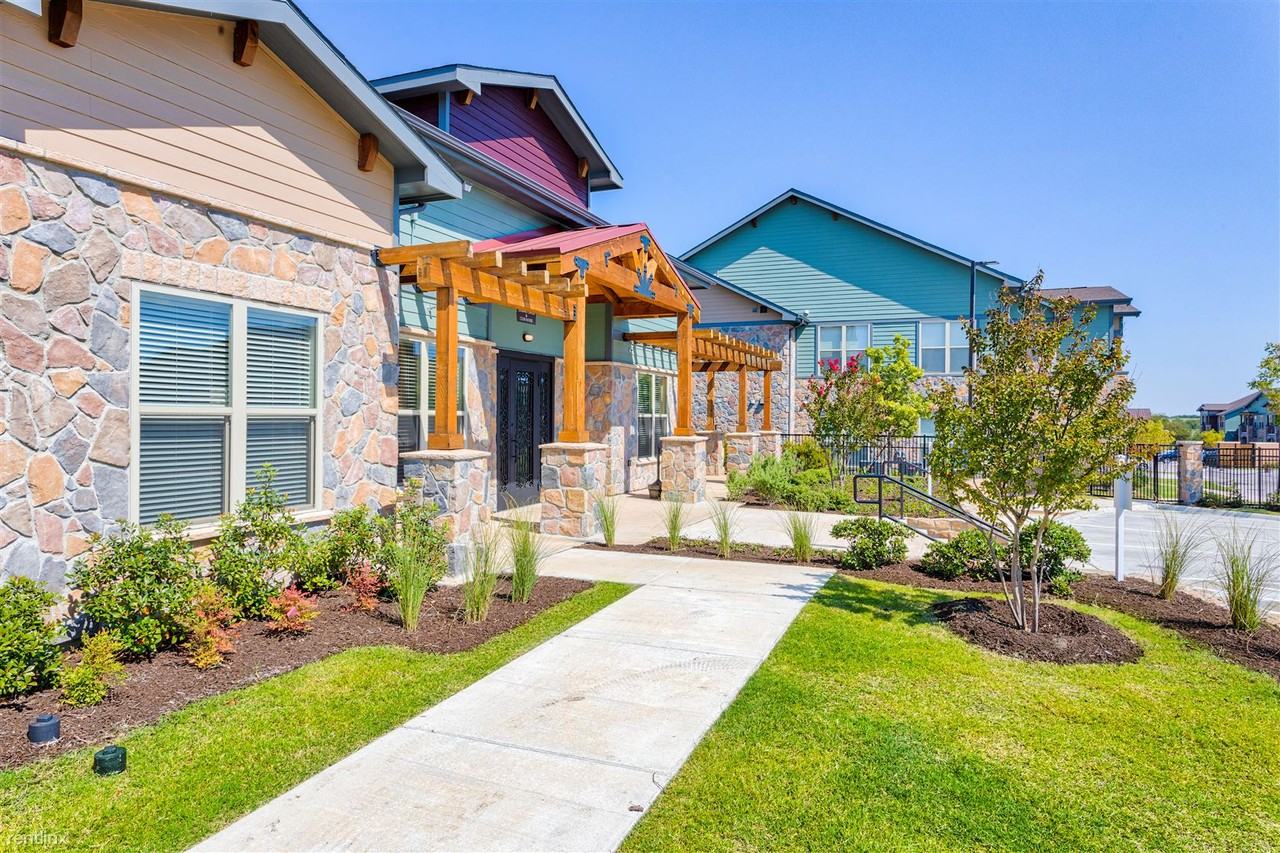 Parc at Windmill Farms - Photo 3 of 18