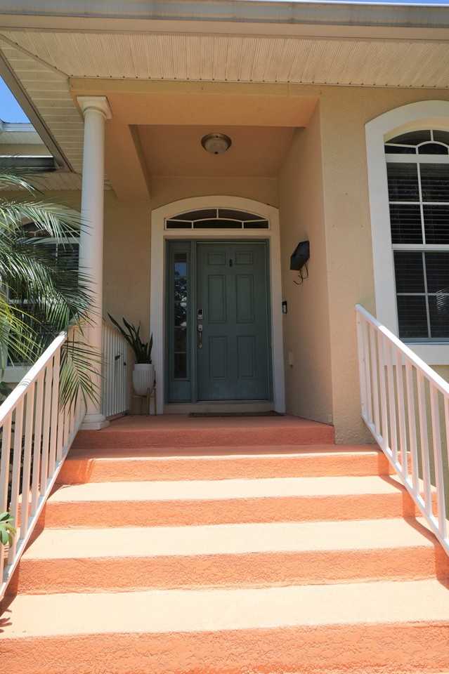 2408 Gordon St - Photo 2 of 50