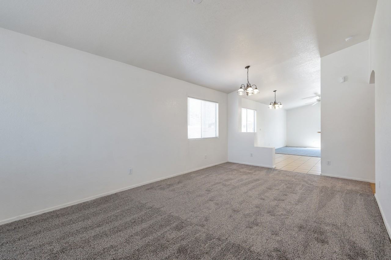 1752 E Saint Bernadine St - Photo 2 of 15