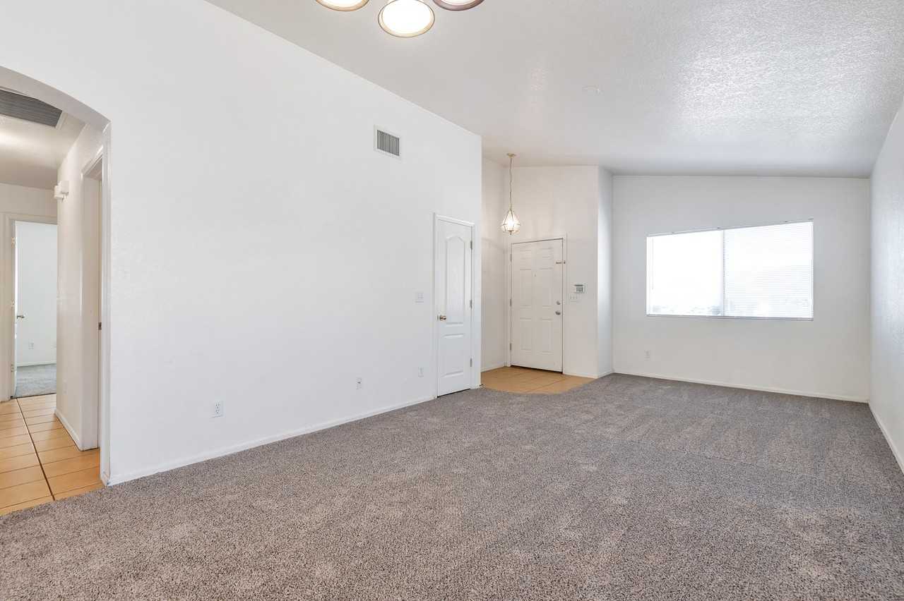 1752 E Saint Bernadine St - Photo 3 of 15