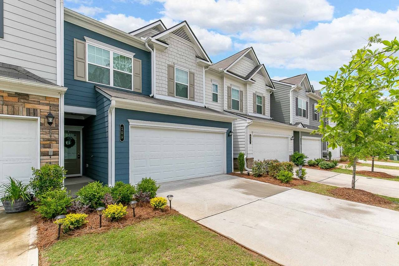 109 Grant Dr - Photo 3 of 30