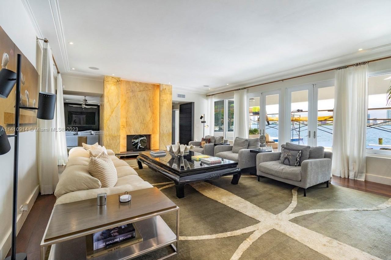 820 W Dilido Dr - Photo 4 of 32