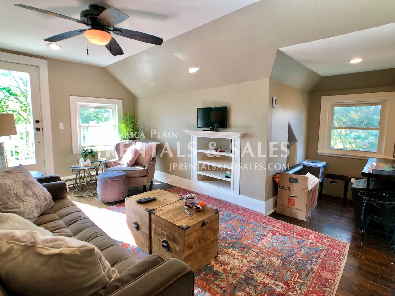 16 Oakview Ter #3CO - Photo 2 of 19