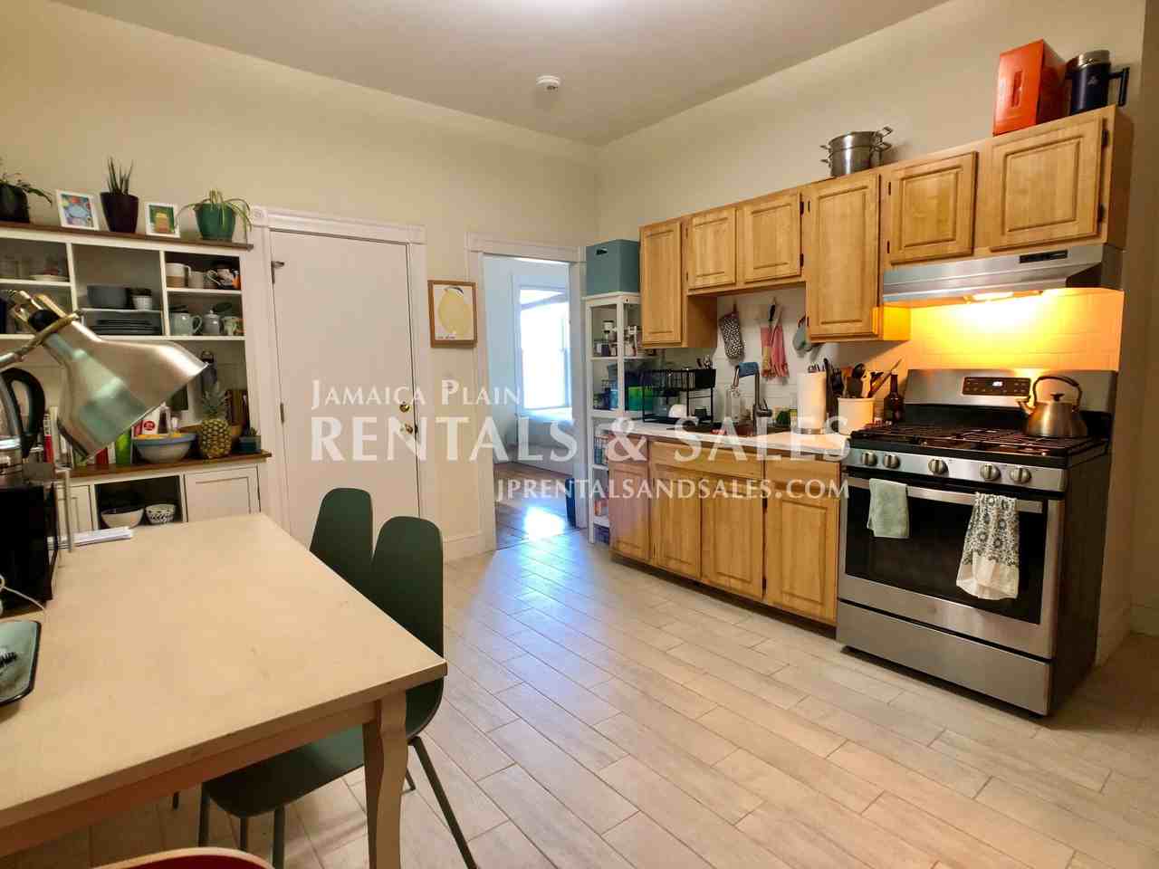 30 Sheridan St #1CO - Photo 4 of 17