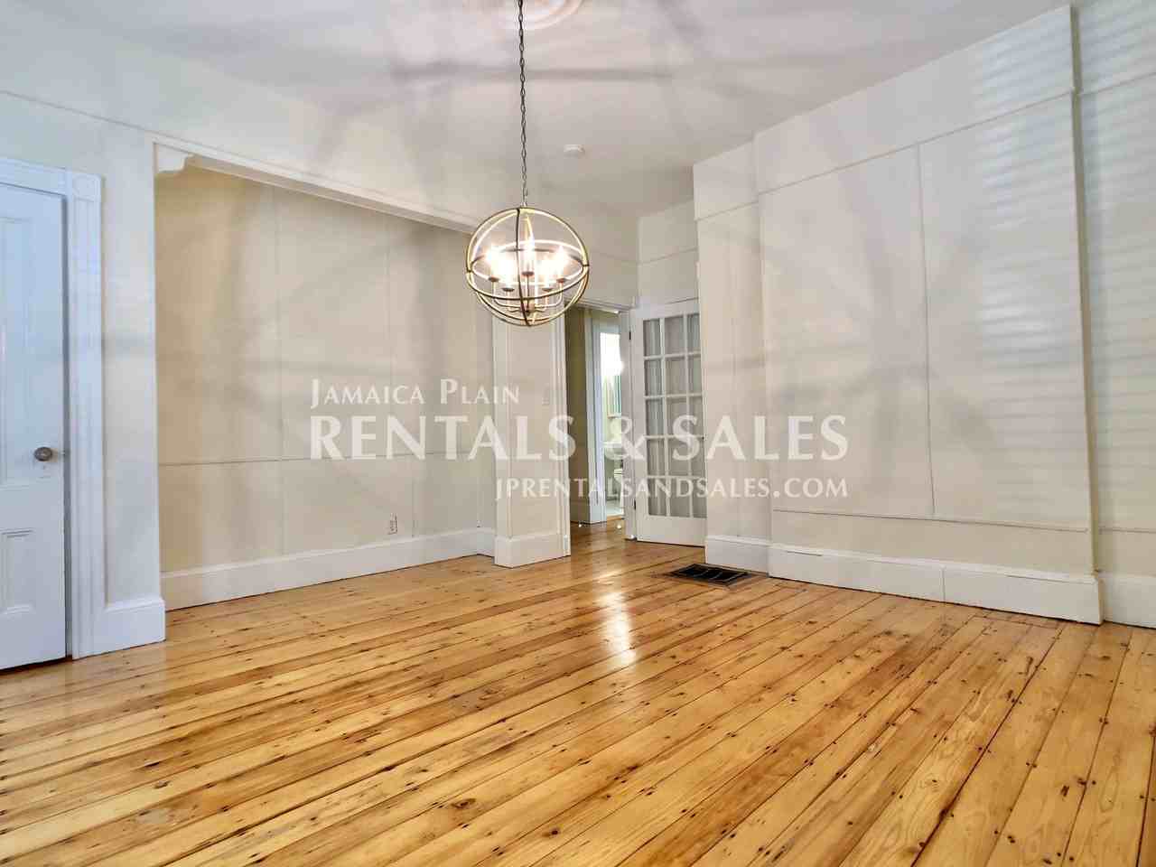 30 Sheridan St #1CO - Photo 7 of 17