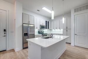 featured image of 4670 Amesbury Dr