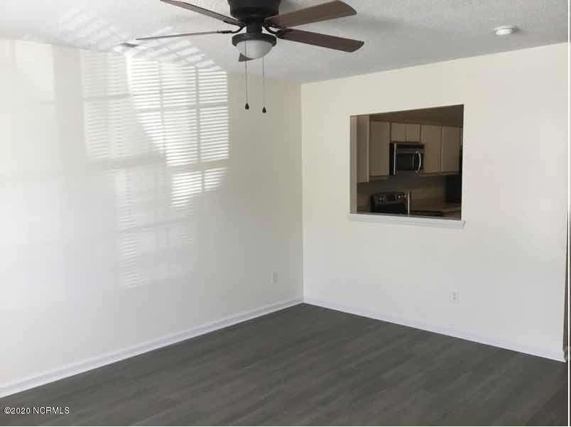 106 Spring Meadow Circle - Photo 2 of 5