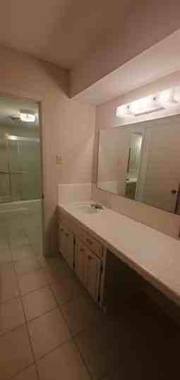 128 Royal Ln - Photo 2 of 21