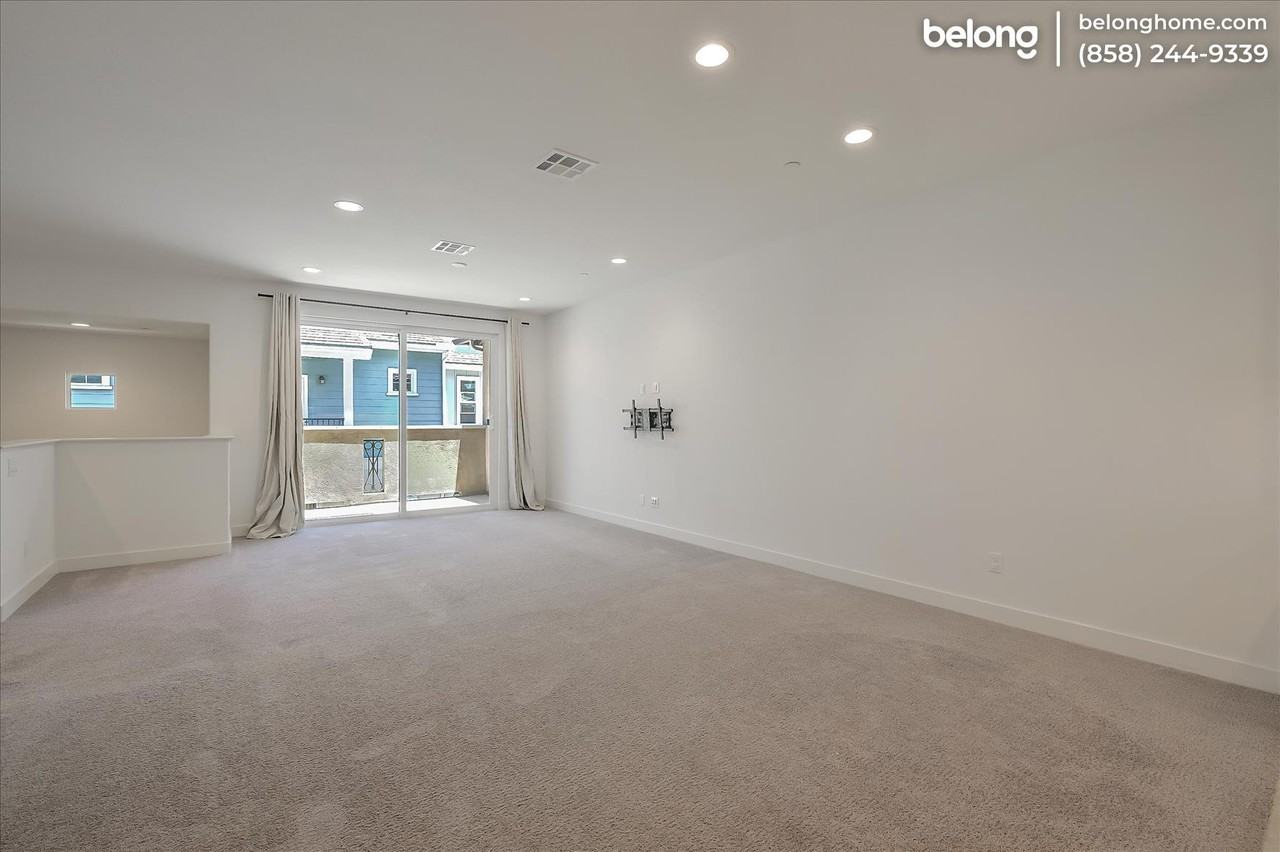 4367 Pacifica Way #4 - Photo 7 of 44