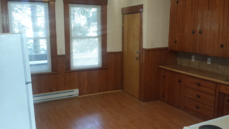 25 Roberts St #3 - Photo 2 of 7