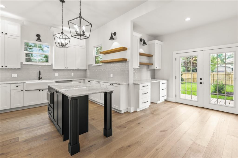 1444 29th Ave N - Photo 6 of 48