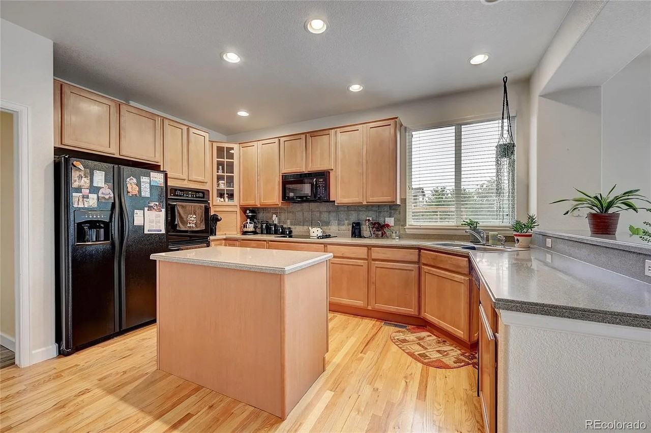 1622 Rosemary Ct #NA - Photo 2 of 20