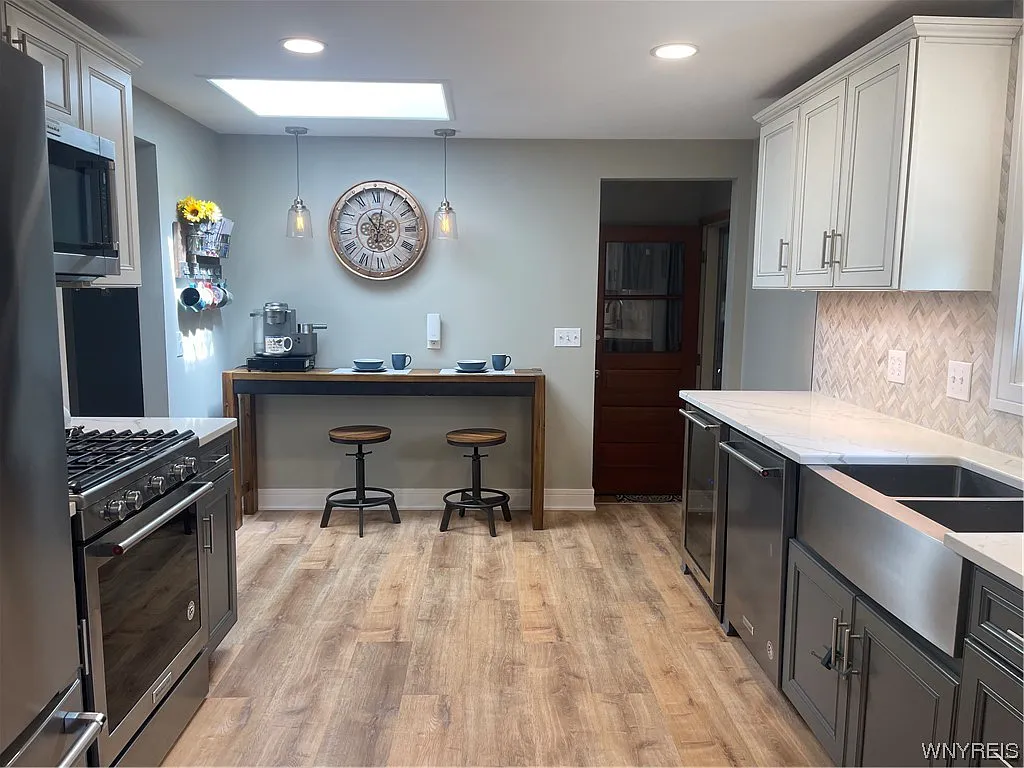 2060 Como Park Blvd #NA - Photo 2 of 11