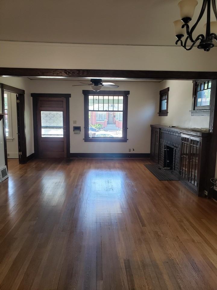 371 Corona Street - Photo 4 of 17