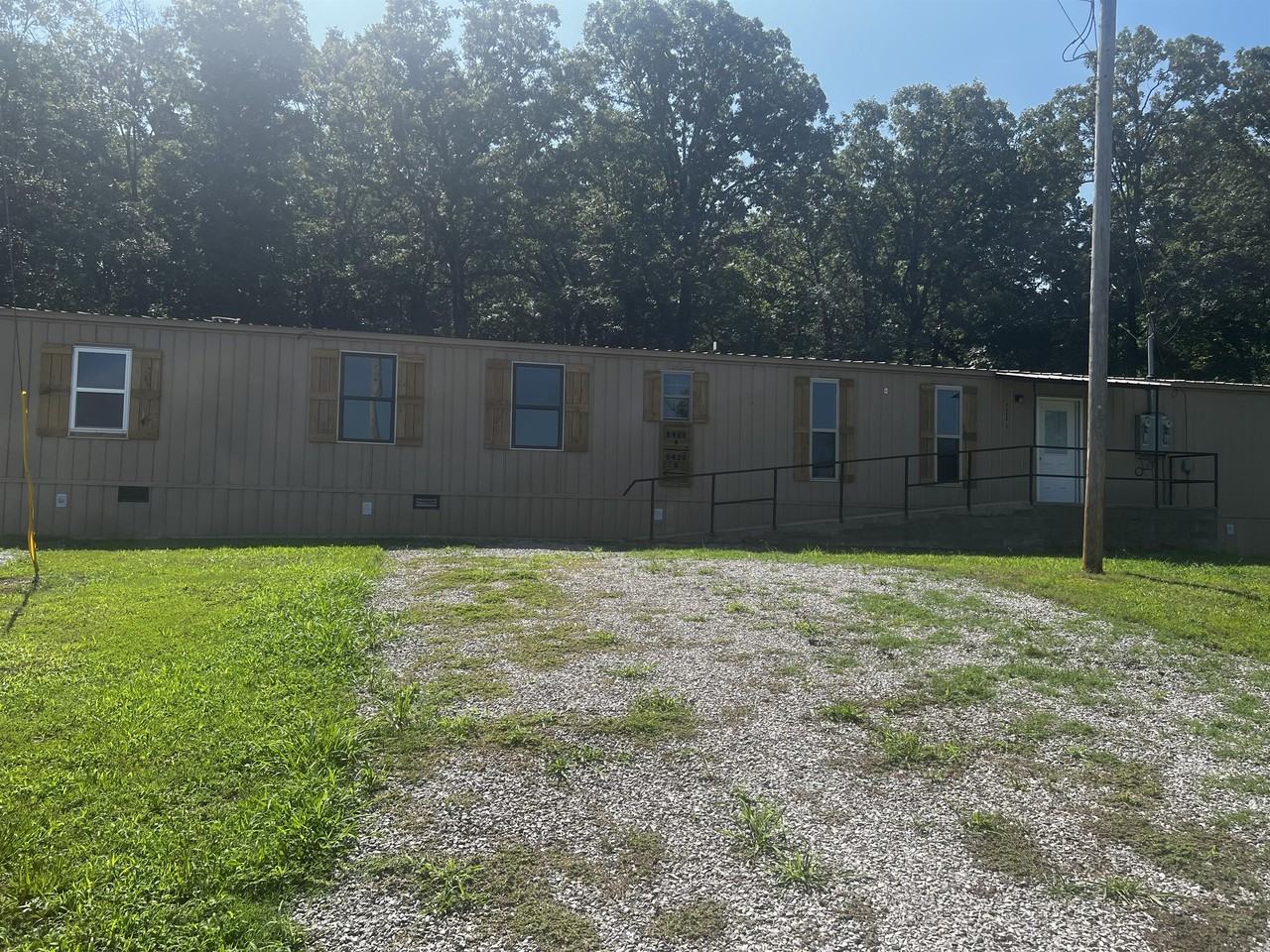 8426 North Highway 59 B B, Van Buren, AR 72956 3 Bedroom Apartment