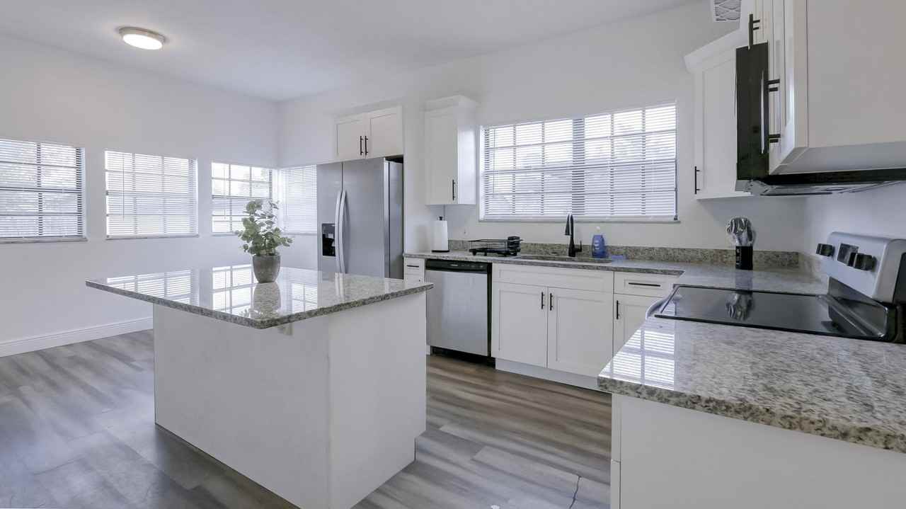 W Main St - Photo 5 of 15