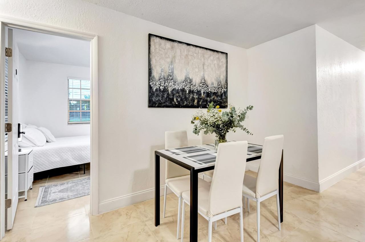 Northwest 32nd Street - Photo 3 of 14