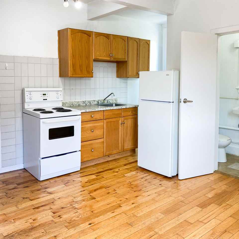 301 Wilbrod St Apartments in Sandy Hill, Ottawa, ON K1N 6M3 Zumper