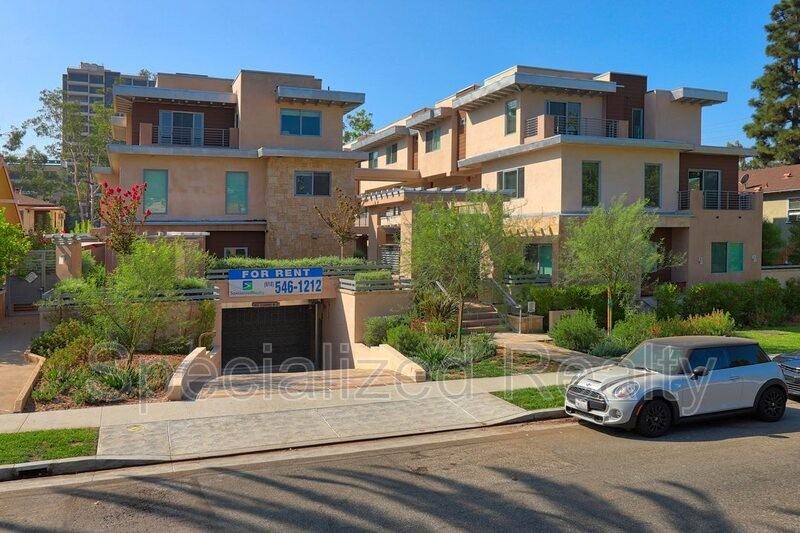 366 Burchett St #101