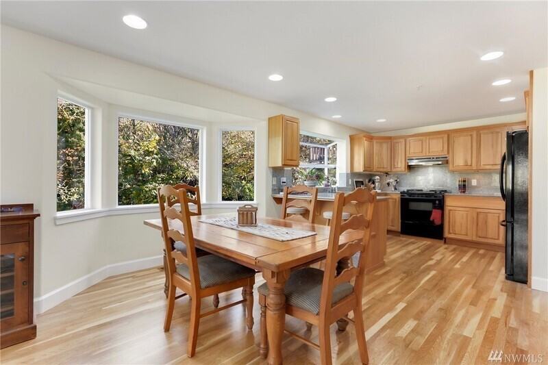 16034 76th Pl Ne - Photo 4 of 23