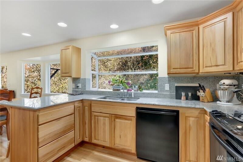 16034 76th Pl Ne - Photo 6 of 23