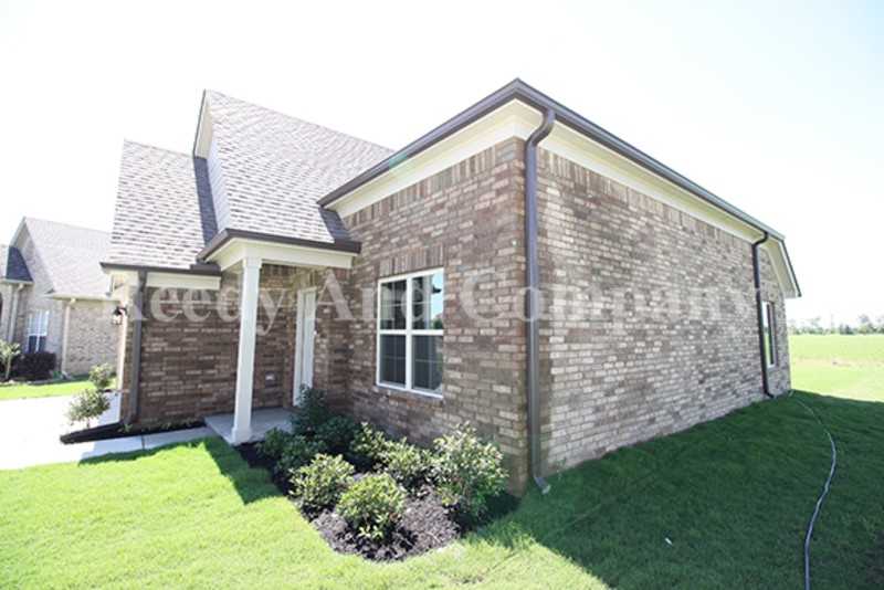 1224 River Wood Cir - Photo 2 of 27