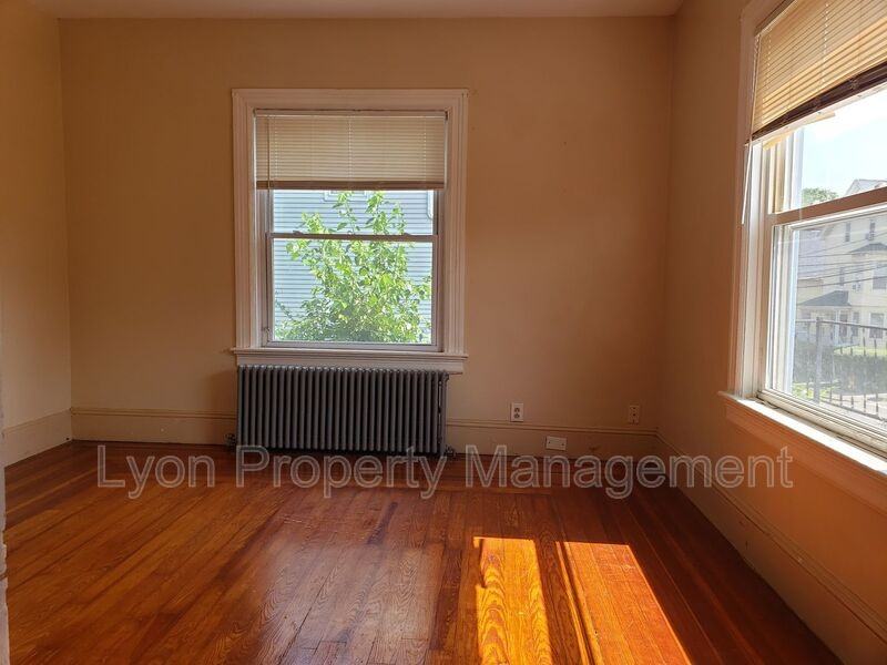 107 Burgess Ave #1 - Photo 6 of 10