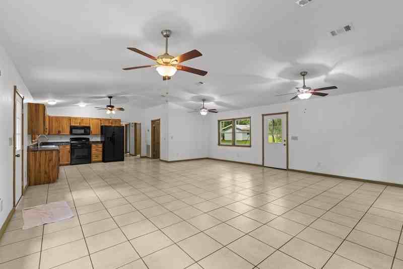 8530 Ne 67th Pl - Photo 3 of 24